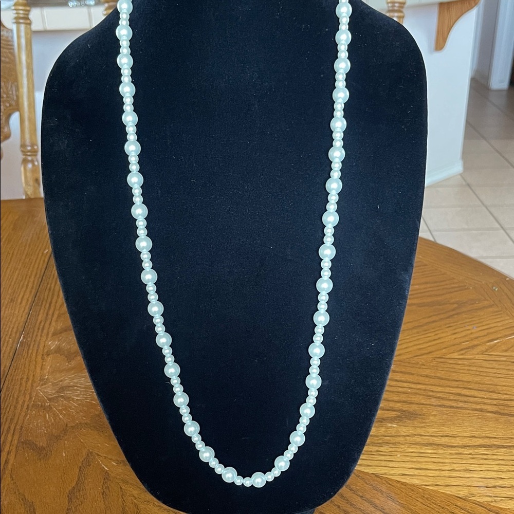 Classic White Pearl Bead Necklace - Elegant Women’s Jewelry